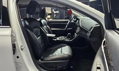 Hyundai Grandeur 2018, 99511 км, за 9393.06 USD - фото 10