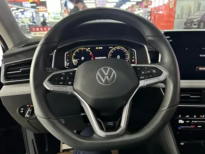 Volkswagen Tiguan L 2025, 17000 км, за 20038.53 USD - фото 7