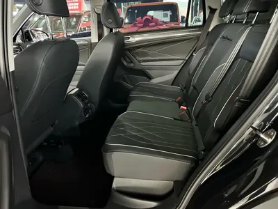 Volkswagen Tiguan L 2025, 17000 км, за 20038.53 USD - фото 9