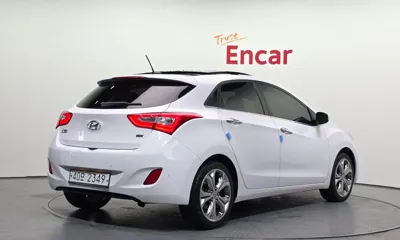 Hyundai i30 2015, 136941 км, за 4485.47 USD