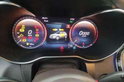 Mercedes-Benz GLC 2020, 78600 км, за 25535 USD - фото 11