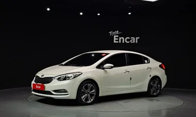 Kia K3 · 2015 год