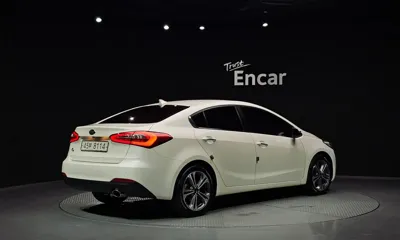 Kia K3 2015, 85692 км, за 4726.27 USD