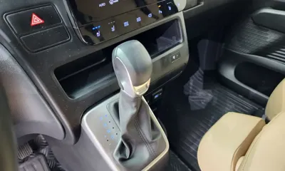 Hyundai Staria 2023, 72066 км, за 16279.21 USD - фото 9