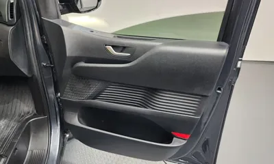 Hyundai Staria 2023, 72066 км, за 16279.21 USD - фото 23