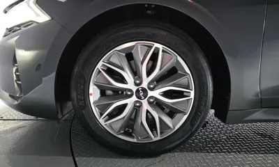 Kia K5 2022, 212274 км, за 10076.05 USD