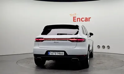 Porsche Macan 2020, 81794 км, за 30064.33 USD