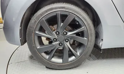 Hyundai Veloster 2016, 112472 км, за 4102.36 USD