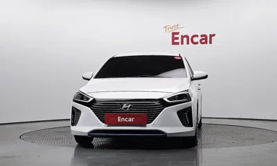 Hyundai Ioniq 2019, 201756 км, за 5842.2 USD