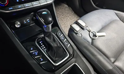 Hyundai Ioniq 2019, 201756 км, за 5789.75 USD - фото 9