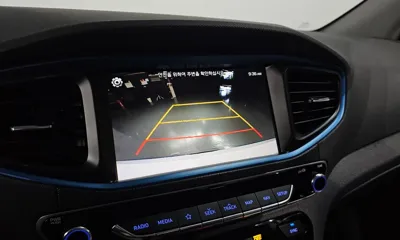 Hyundai Ioniq 2019, 201756 км, за 5789.75 USD - фото 15