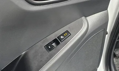 Hyundai Ioniq 2019, 201756 км, за 5789.75 USD - фото 18