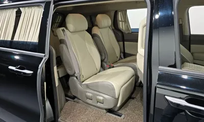 Kia Canival 2023, 44738 км, за 28344.89 USD - фото 12