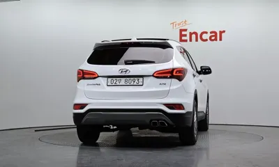 Hyundai Santafe 2018, 73545 км, за 10569.81 USD