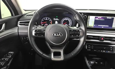Kia K5 2021, 94011 км, за 11896.24 USD - фото 13