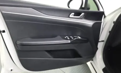 Kia K5 2021, 94011 км, за 11896.24 USD - фото 24