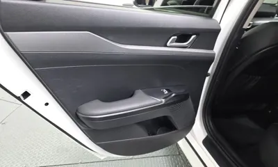 Kia K5 2021, 94011 км, за 11896.24 USD - фото 25