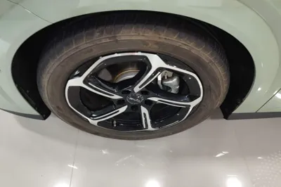 BYD Seal 06GT 2025, 7600 км, за 21339 USD - фото 10