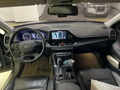 Hyundai Grandeur 2018, 142486 км, за 7089.41 USD - фото 8