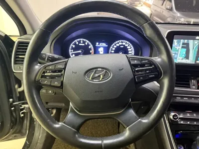 Hyundai Grandeur 2018, 142486 км, за 7089.41 USD - фото 9