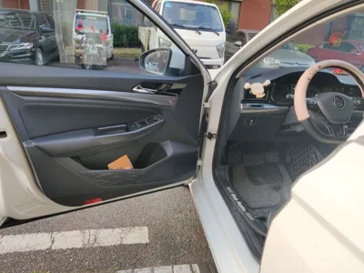 Volkswagen Bora 2021, 70500 км, за 7937 USD - фото 17