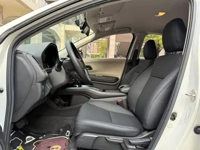 Honda Vezel 2016, 133000 км, за 6032.84 USD