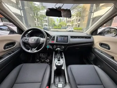 Honda Vezel 2016, 133000 км, за 6032.84 USD