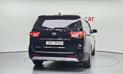 Kia Canival 2018, 122227 км, за 8465.19 USD