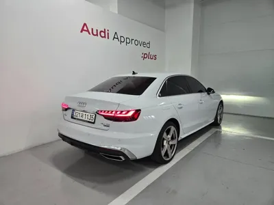 Audi A4 2022, 51900 км, за 18883.89 USD