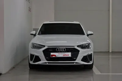 Audi A4 2022, 51900 км, за 18883.89 USD