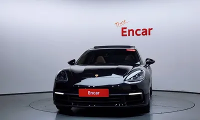 Porsche Panamera 2018, 68645 км, за 42004.73 USD