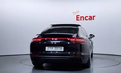 Porsche Panamera 2018, 68645 км, за 42004.73 USD