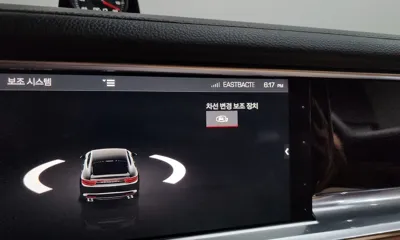 Porsche Panamera 2018, 68645 км, за 42004.73 USD - фото 32