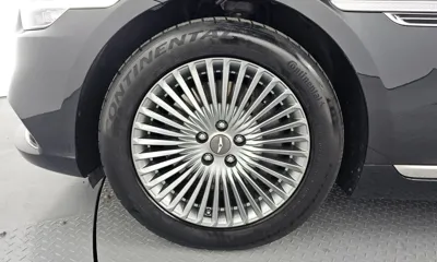 Genesis G90 2019, 90406 км, за 19566.38 USD