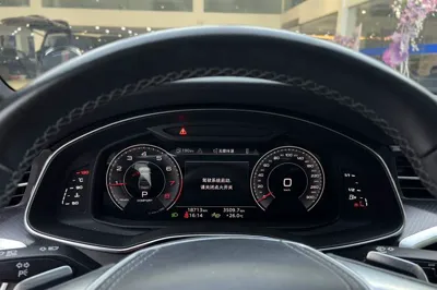 Audi A7L 2024, 18700 км, за 48825 USD - фото 9