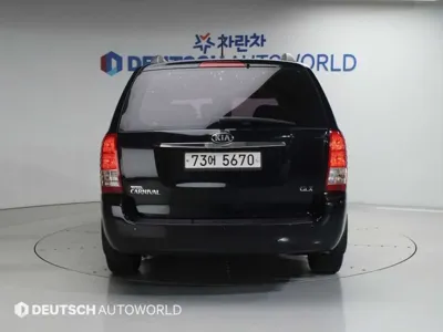 Kia Canival 2014, 90121 км, за 3610.35 USD