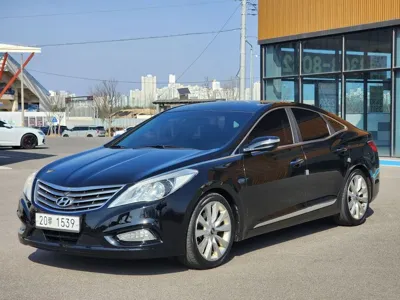 Hyundai Grandeur 2012, 177875 км, за 3105.38 USD