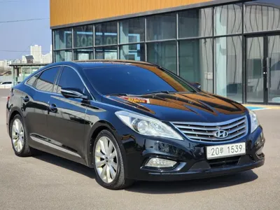 Hyundai Grandeur 2012, 177875 км, за 3105.38 USD