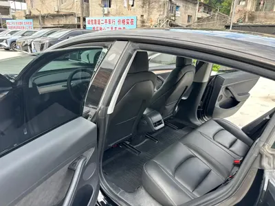 Tesla Model 3 2022, 62100 км, за 16472.9 USD - фото 8