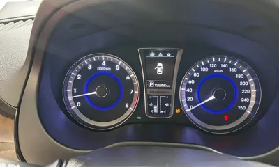 Hyundai Grandeur 2015, 158837 км, за 4260.21 USD - фото 8