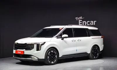 Kia Canival · 2025 год