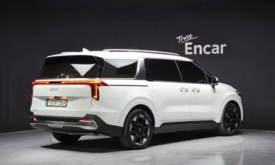 Kia Canival 2025, 36783 км, за 24777 USD