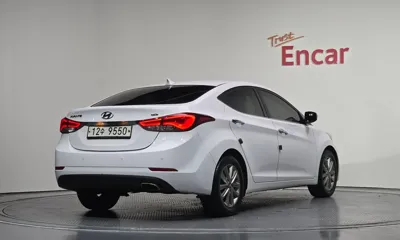 Hyundai Avante 2014, 89587 км, за 4463.7 USD