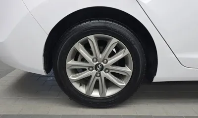 Hyundai Avante 2014, 89587 км, за 4463.7 USD