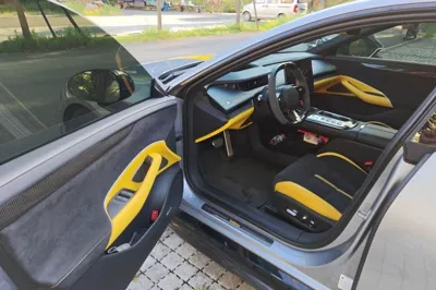 Xiaomi Auto SU7 Ultra 2025, 12400 км, за 56788 USD - фото 16