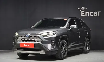 Toyota RAV4 · 2022 год