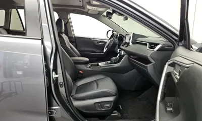 Toyota RAV4 2022, 66784 км, за 25981.63 USD - фото 11