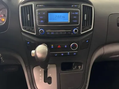Hyundai Starex 2016, 124311 км, за 6370.67 USD - фото 8