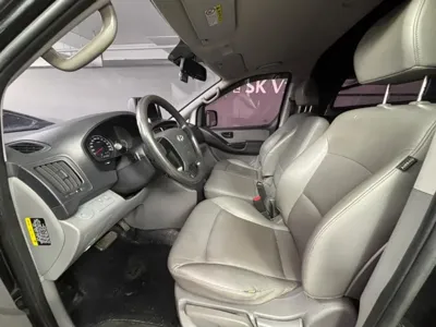 Hyundai Starex 2016, 124311 км, за 6370.67 USD - фото 13