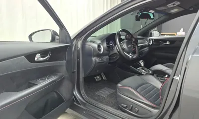Kia K3 2023, 58973 км, за 11159.56 USD - фото 10